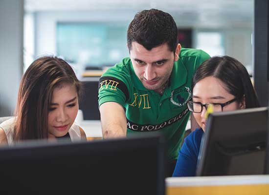 Cómo traducir una web sin perder el enfoque comercial